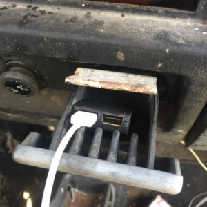 Hidden in the ashtry 1303 Super Beetle USB charger