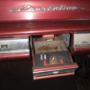 59-60 Pontiac USB port